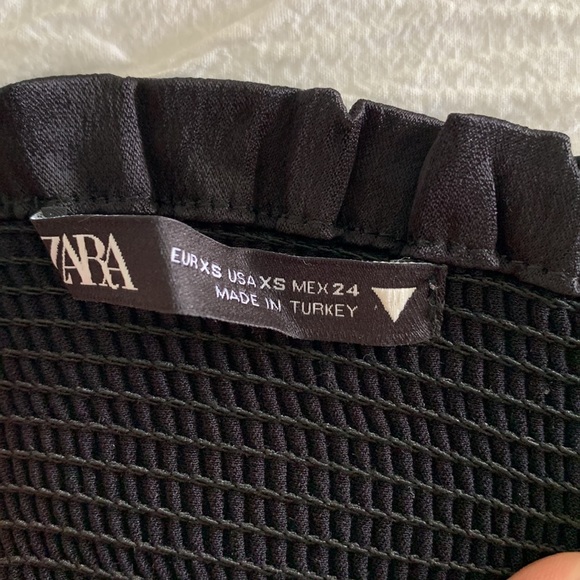 Zara Crop Top with adjustable straps / Size XS - Picture 3 of 3